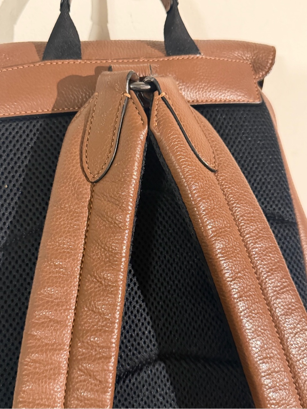 ❌SOLDOUT❌ Coach Leather Drawstring Backpack - Brown - Picture 8 of 12